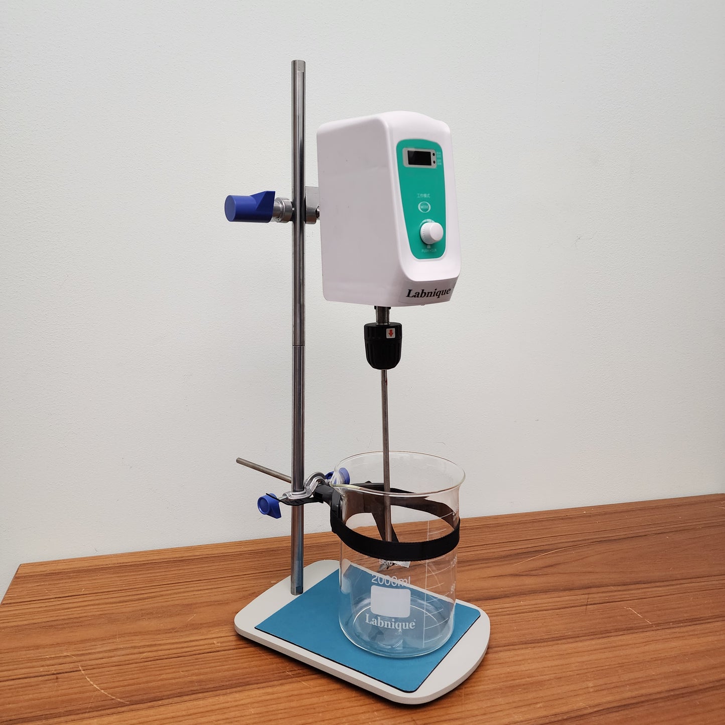 Overhead stirrer with stand, mixing a 2000mL beaker.