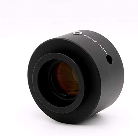 lose-up of the integrated 0.5x reduction lens and 42mm dovetail interface for Olympus BX, CX, and SZX series microscopes.